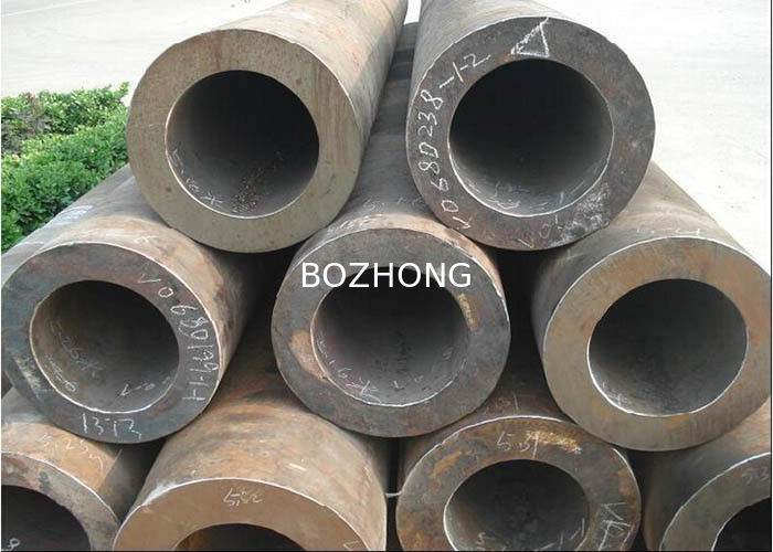 Hollow Type Alloy Steel Pipe High Hardness 0.05-0.15% Carbon Composition