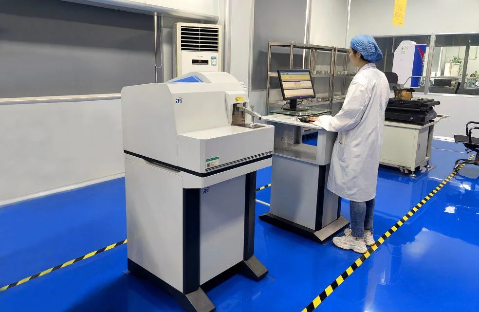 Aluminum Extrusion Profile for Transport Conductor Guide Rails Assembled to High Speed